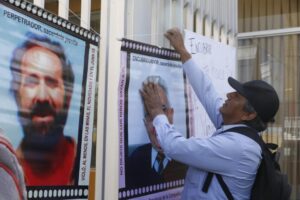 protesta-contra-la-pederastia-en-bolivia-foto-apg-noticias_1889508081