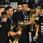 ‘Tacuara’ Cardozo, leyenda paraguaya, anuncia su retiro del fútbol